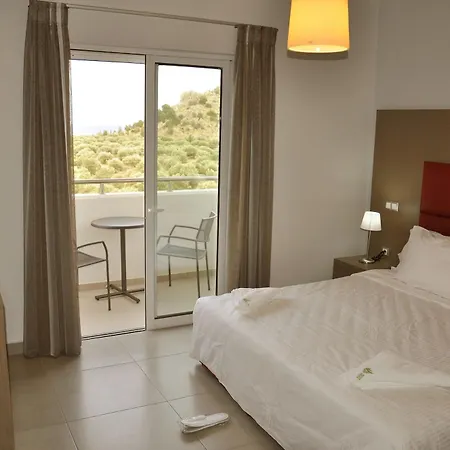Daniel Luxury Aparthotel 4*