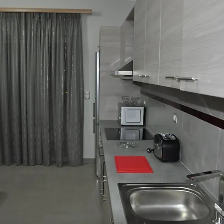 Daniel Luxury Aparthotel 4*