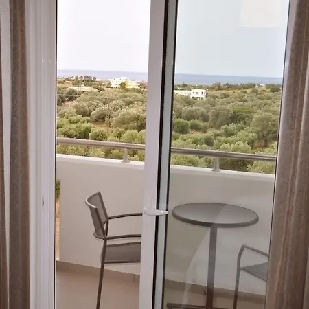 Daniel Luxury Aparthotel 4*