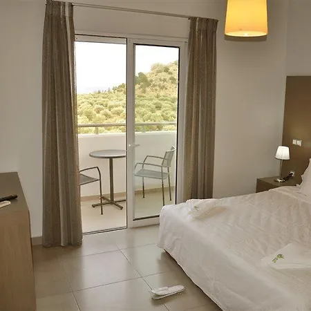 Daniel Luxury Aparthotel 4*