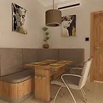 Daniel Luxury Aparthotel